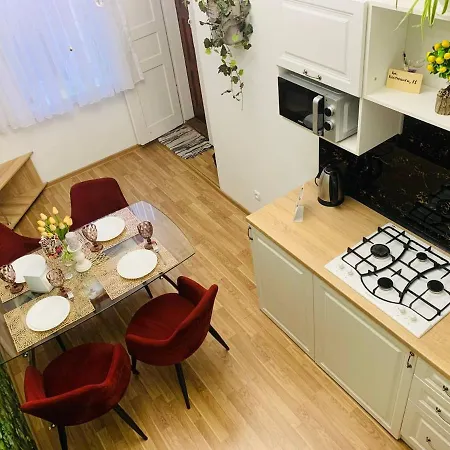 Centr Opera House 2 *