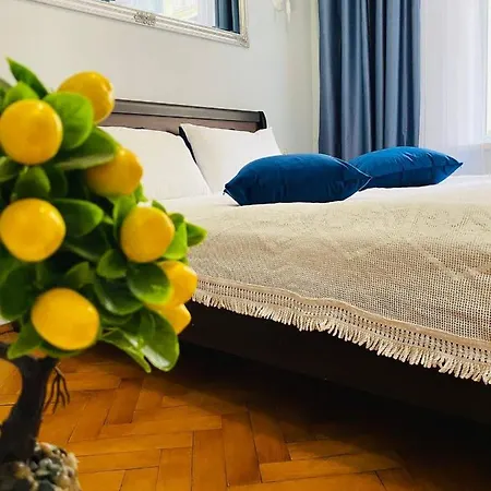 Apartamento Centr Opera House 2 *